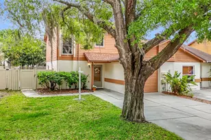 16851 Le Clare Shores Dr, Tampa, FL 33624 - Photo 2