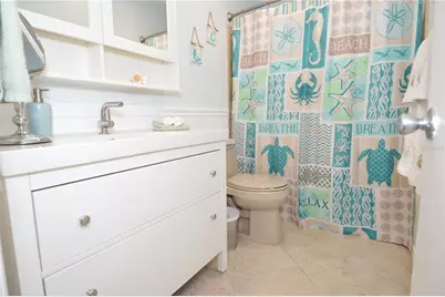 213 Seahorse Drive SE #B, Saint Petersburg, FL 33705 - Photo 32