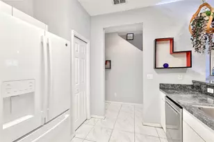 6400 46th Ave N, Kenneth City, FL 33709 - Photo 8