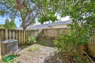 6400 46th Ave N, Kenneth City, FL 33709 - Photo 22
