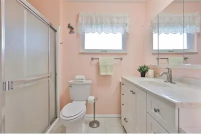 608 La Jolla Avenue, Sun City Center, FL 33573 - Photo 16