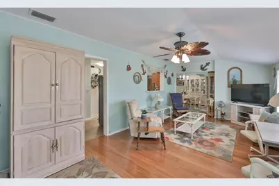 608 La Jolla Avenue, Sun City Center, FL 33573 - Photo 10