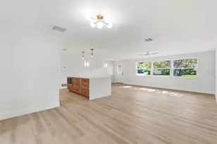 2150 Sarazen Dr, Dunedin, FL 34698 - Photo 20