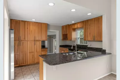 7887 9th Avenue S, Saint Petersburg, FL 33707 - Photo 12