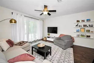 913 Normandy Trace Rd, Tampa, FL 33602 - Photo 12