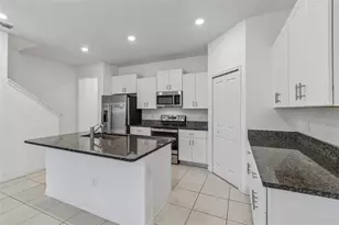 4706 Tuscan Loon Dr, Tampa, FL 33619 - Photo 14
