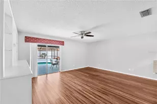 3706 Orangecrest St, Valrico, FL 33596 - Photo 10