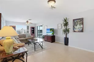 912 SE 46th St, Cape Coral, FL 33904 - Photo 8