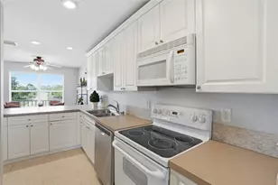 912 SE 46th St, Cape Coral, FL 33904 - Photo 10