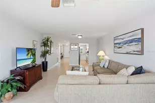 912 SE 46th St, Cape Coral, FL 33904 - Photo 6