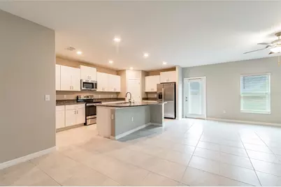 15515 Peace River Place, Sun City Center, FL 33573 - Photo 10