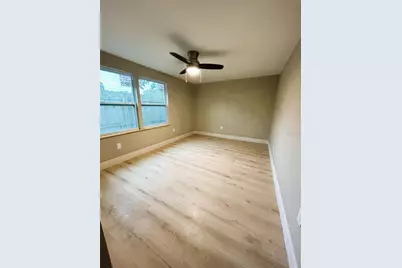 2310 21st Street S, Saint Petersburg, FL 33712 - Photo 6