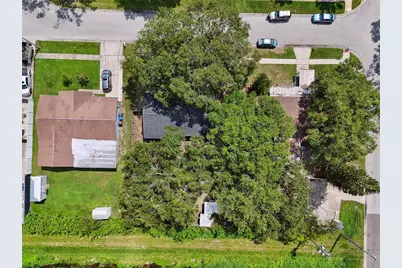 3679 Sugarcreek Drive, Tampa, FL 33619 - Photo 32