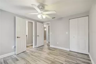 3679 Sugarcreek Dr, Tampa, FL 33619 - Photo 16