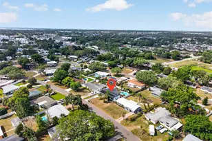 8220 Quail Rd, Seminole, FL 33777 - Photo 32