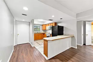 12900 Vonn Rd, Largo, FL 33774 - Photo 8