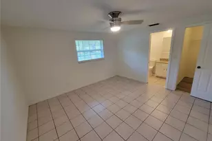 501 Lake Palms Dr, Largo, FL 33771 - Photo 2