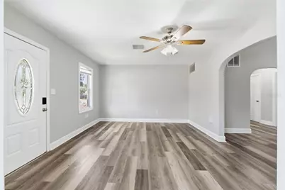 5609 15th Avenue S, Gulfport, FL 33707 - Photo 8