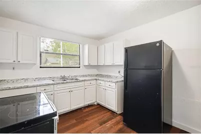 10019 N Jasmine Avenue, Tampa, FL 33612 - Photo 8