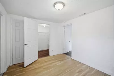 10019 N Jasmine Avenue, Tampa, FL 33612 - Photo 14
