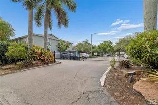 5440 S MacDill Ave, Tampa, FL 33611 - Photo 18