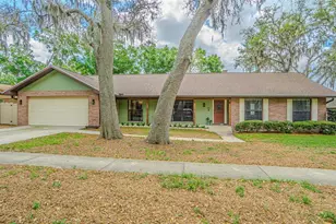 1107 Oakridge Manor Dr, Brandon, FL 33511 - Photo 1