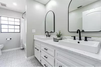 1107 Oakridge Manor Drive, Brandon, FL 33511 - Photo 26