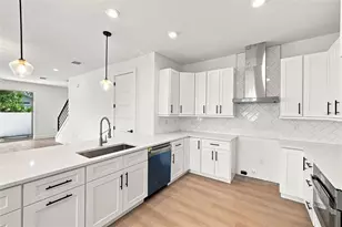 2508 W Gray St, Tampa, FL 33609 - Photo 4