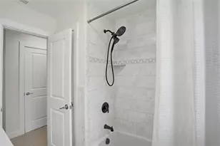 7172 S Shore Dr S, Saint Petersburg, FL 33707 - Photo 34