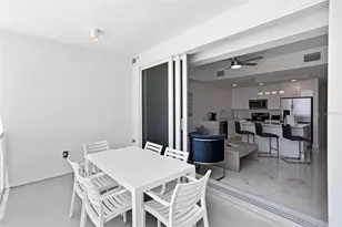11500 Gulf Blvd, Saint Petersburg, FL 33706 - Photo 14