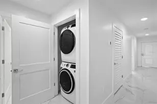 11500 Gulf Blvd, Saint Petersburg, FL 33706 - Photo 12