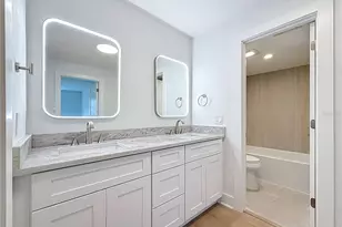 200 Country Club Dr, Largo, FL 33771 - Photo 20