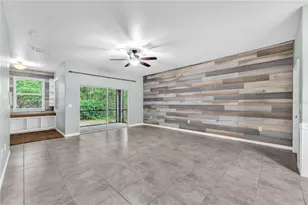 10537 Lake Montauk Dr, Riverview, FL 33578 - Photo 4