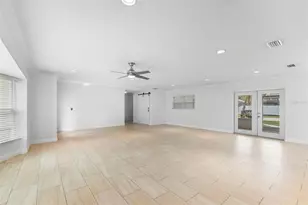 125 Carlyle Dr, Palm Harbor, FL 34683 - Photo 8