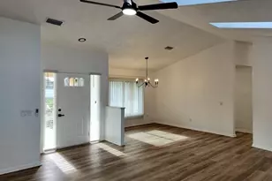 3403 Bloomingdale Oaks Dr, Valrico, FL 33596 - Photo 6