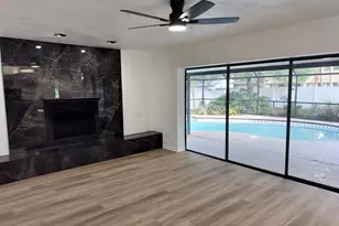 3403 Bloomingdale Oaks Dr, Valrico, FL 33596 - Photo 8