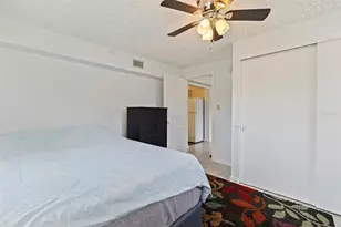 10356 111th Ave, Largo, FL 33773 - Photo 12