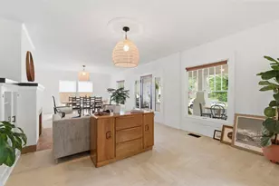 816 16th Ave NE, Saint Petersburg, FL 33704 - Photo 18