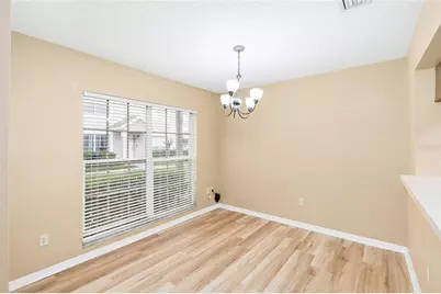 539 Kensington Lake Circle, Brandon, FL 33511 - Photo 8