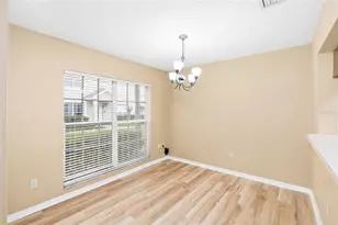 539 Kensington Lake Cir, Brandon, FL 33511 - Photo 8