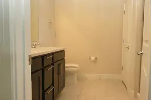 30399 Marquette Ave, Wesley Chapel, FL 33545 - Photo 12
