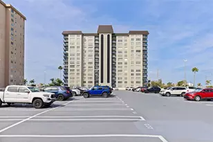 5220 Brittany Dr S, Saint Petersburg, FL 33715 - Photo 24