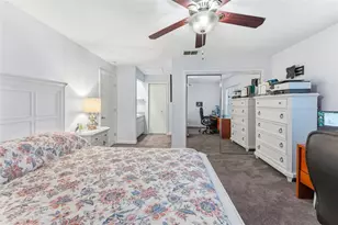 2979 W Knights Ave, Tampa, FL 33611 - Photo 16