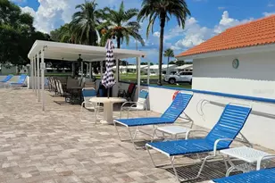 4470 Mainlands Blvd W, Pinellas Park, FL 33782 - Photo 24