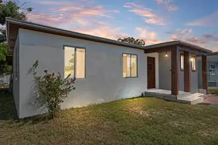 4635 22nd Ave N, Saint Petersburg, FL 33713 - Photo 2