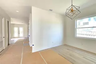 4468 57th Ave N, Saint Petersburg, FL 33714 - Photo 2