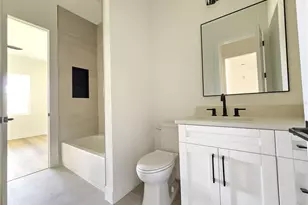 4468 57th Ave N, Saint Petersburg, FL 33714 - Photo 14