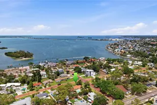 1797 Santa Barbara Dr, Dunedin, FL 34698 - Photo 4