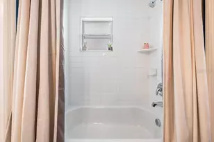 106 1st Ave NE, Lutz, FL 33549 - Photo 32