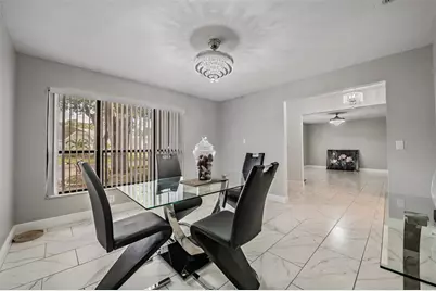 9407 Pebble Glen Avenue, Tampa, FL 33647 - Photo 4